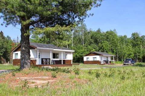 Sawpit Bay Motel & Cabins